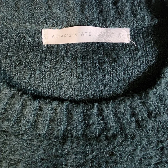 Altar'd State Hunter Green Chunky Knit Sweater, Crew Neck, Size Large - Picture 2 of 4